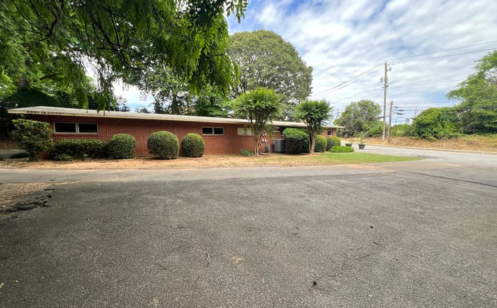 Pictures of Retail, Office, Special Purpose property located at 4384 Oakdale Road, Smyrna, GA 30080 for lease - image #1