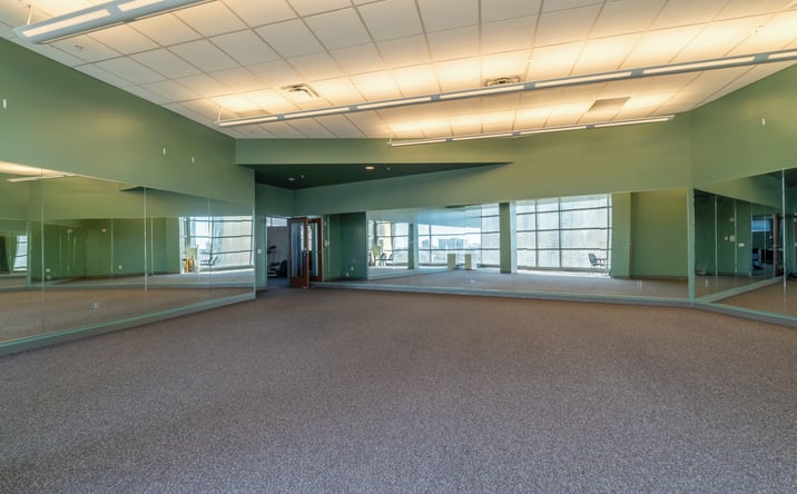 Pictures of Retail, Office, Special Purpose property located at 3220 FARNAM ST, OMAHA, NE 68131-3518 for lease - image #1