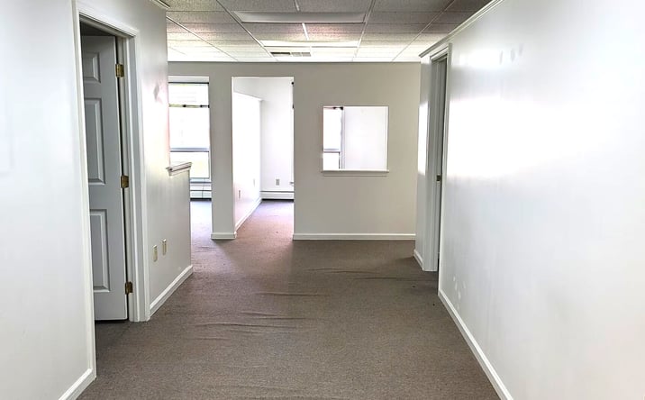 Pictures of Office property located at 349 N YORK RD, WILLOW GROVE, PA 19090-2660 for lease - image #1