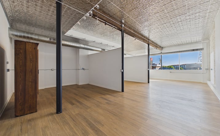 Pictures of Retail, Office property located at 3404 University Avenue Southeast, Minneapolis, MN 55414 for lease - image #1