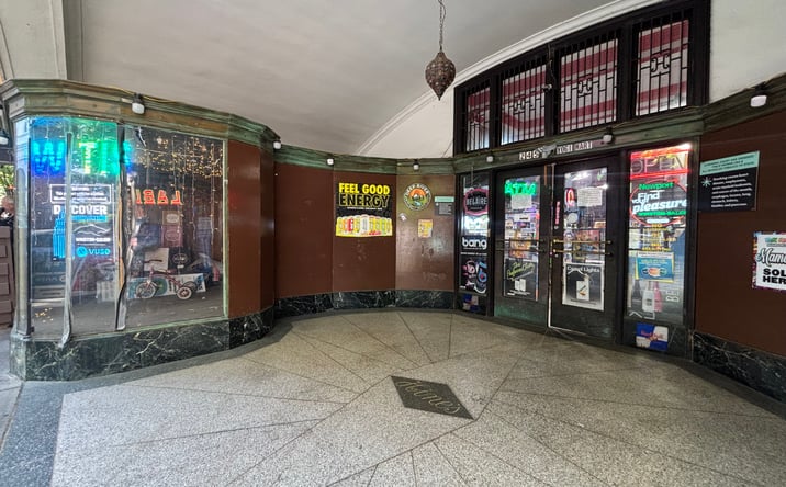 Pictures of Retail property located at 245 West 4th Street, Winston-Salem, NC 27101 for lease - image #1