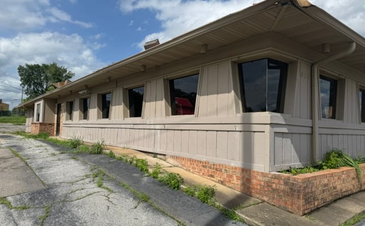 Pictures of Retail, Restaurant, Special Purpose property located at 829 EIGHTH ST N, BESSEMER, AL 35020 for lease - image #1