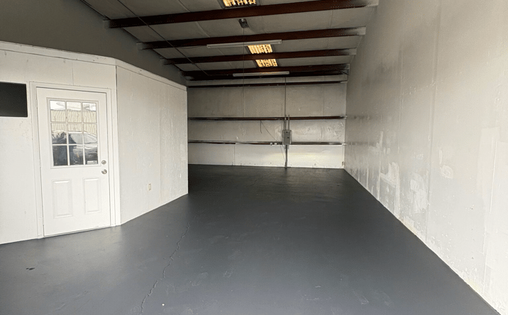Pictures of Industrial property located at 1717 E BUSCH BLVD, TAMPA, FL 33612-8691 for lease - image #1