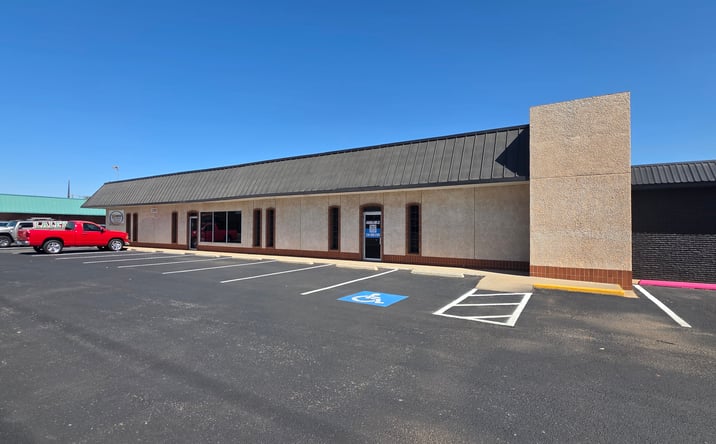Pictures of Retail, Office property located at 3208 34TH ST, LUBBOCK, TX 79410-3230 for lease - image #1