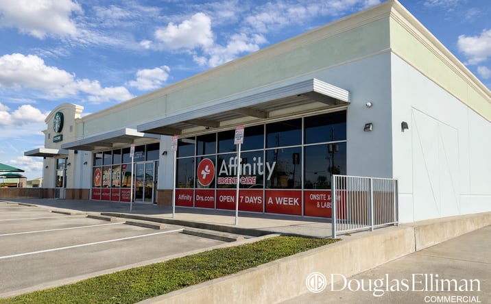 Pictures of Retail, Office, Restaurant property located at 2808 61st Street, Galveston, TX 77551 for lease - image #1