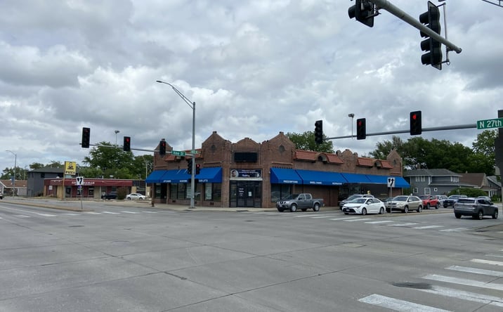 Pictures of Retail property located at 800 N 27th St, Lincoln, NE 68503 for lease - image #1