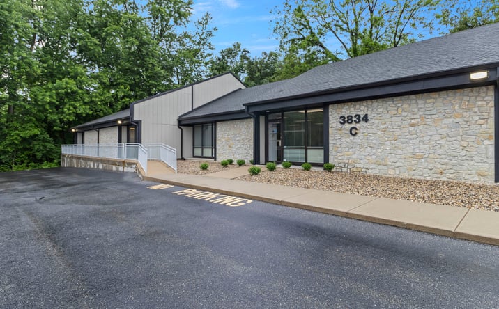 Pictures of Office property located at 3834 S Emerson Avenue, Indianapolis, IN 46203 for lease - image #1
