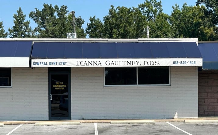 Pictures of Office, Retail property located at 1112 W MAIN Street, Carbondale, IL 62901 for lease - image #1