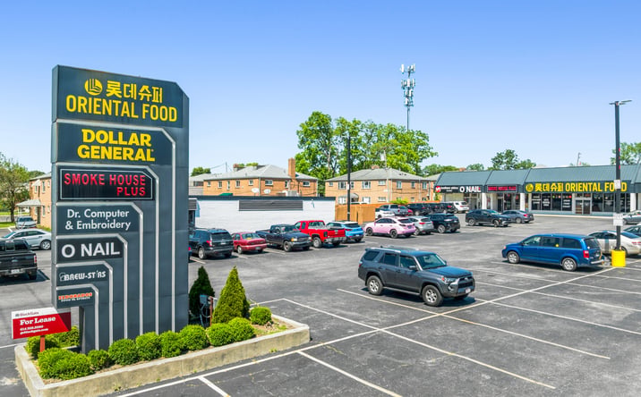 Pictures of Retail property located at 4930 - 4954 N. High St., Columbus, OH 43214 for lease - image #1