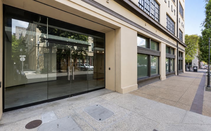 Pictures of Retail, Office, Special Purpose property located at 630 Magazine Street, New Orleans, LA 70130 for lease - image #1