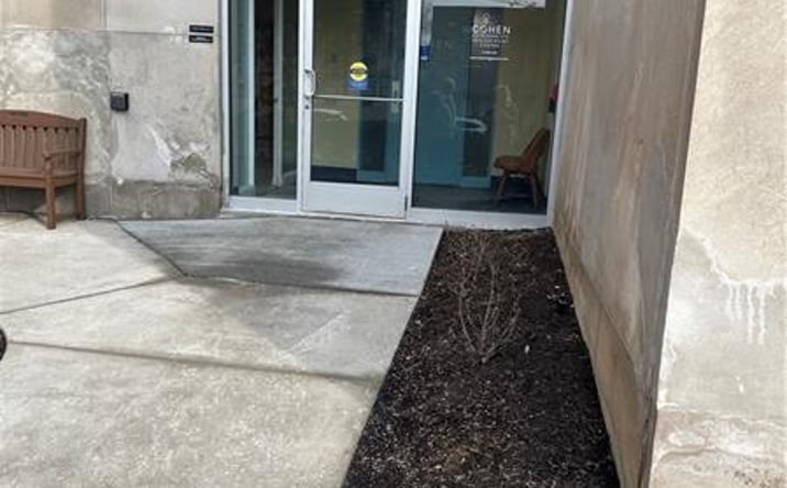 Pictures of Office property located at 4627 Fifth Avenue, Pittsburgh, PA 15213 for lease - image #1