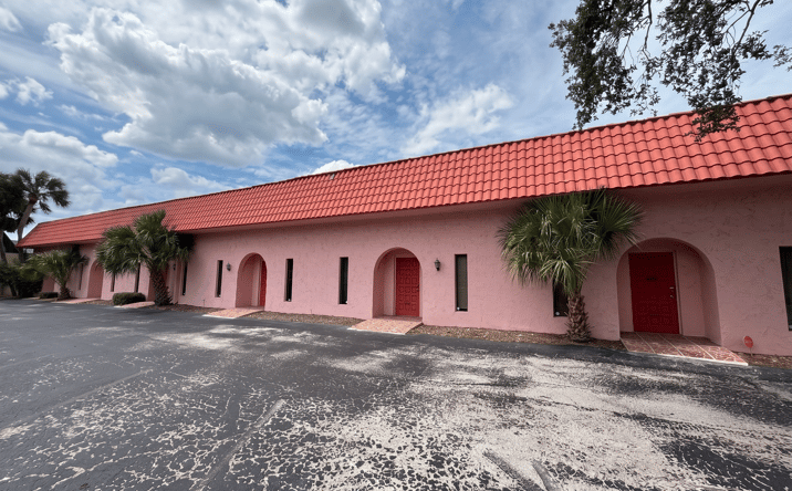 Pictures of Office, Special Purpose property located at 6449 38th Avenue North, St. Petersburg, FL 33710 for lease - image #1