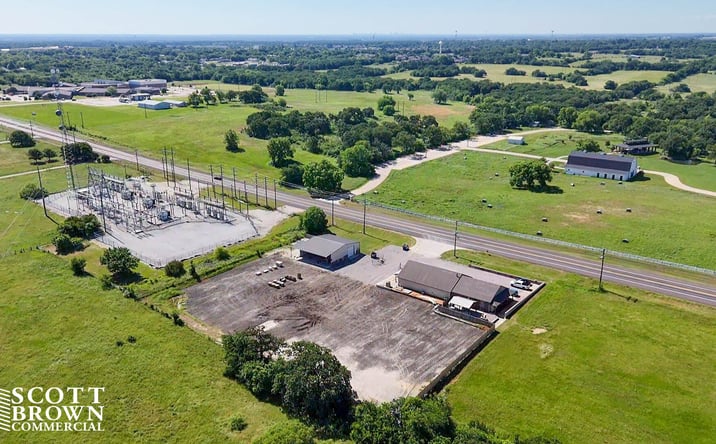 Pictures of Retail, Office, Special Purpose property located at 1212 W SHERMAN DR, AUBREY, TX 76227-3632 for lease - image #1