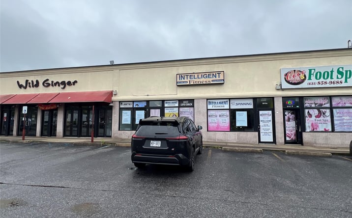 Pictures of Retail property located at 3012A+3012 Jericho Turnpike, East Northport, NY 11731 for lease - image #1