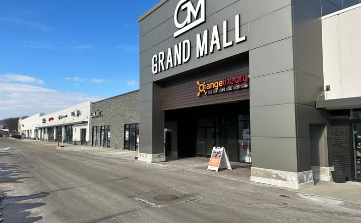 Pictures of Retail, Office, Restaurant property located at 12731 South Saginaw Street, Grand Blanc, MI 48439 for lease - image #1