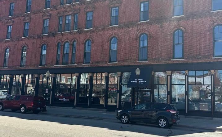 Pictures of Land property located at 285 Main Street, Dubuque, IA 52001 for lease - image #1