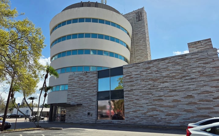 Pictures of Office property located at 2600 Martin Luther King Jr St N, St Petersburg, FL 33704 for lease - image #1