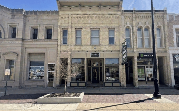 Pictures of Office property located at 112-118 S Main St, Jefferson, WI 53549 for lease - image #1