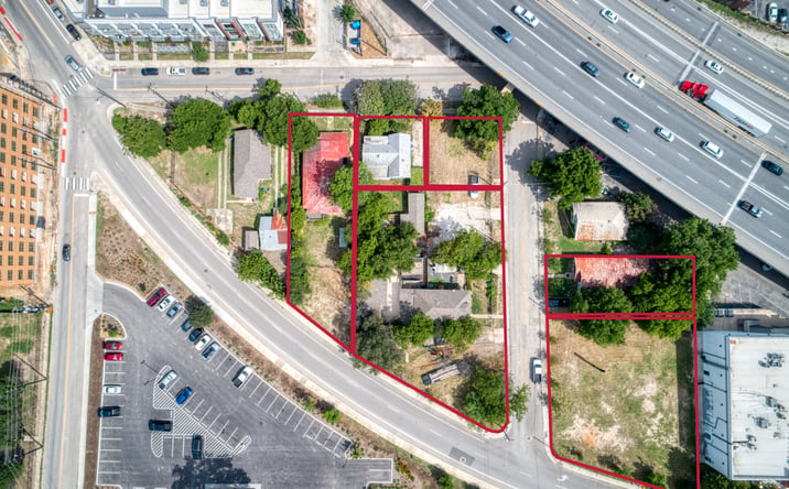 Pictures of Retail property located at 1111 E QUINCY ST, SAN ANTONIO, TX 78212 for lease - image #1