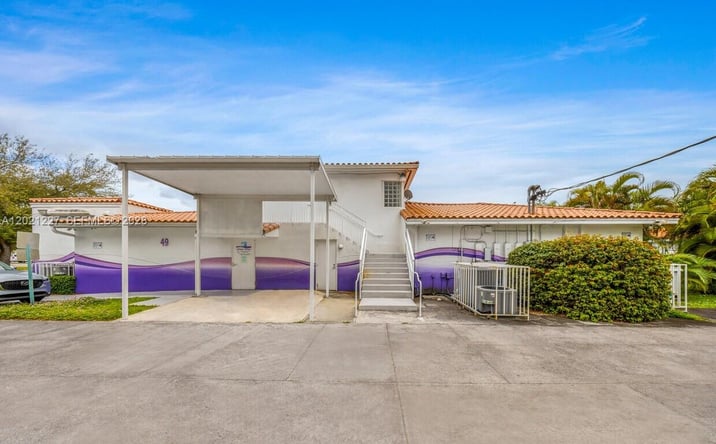Pictures of Office property located at 49 W 49TH St, Miami Beach, FL 33012 for lease - image #1