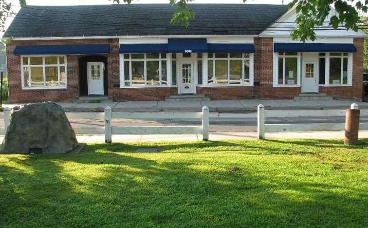 Pictures of Office property located at 100 Centershore Road, Centerport, NY 11721 for lease - image #1