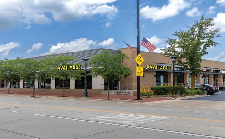 Pictures of Restaurant property located at 636 Deerfield Road, Deerfield, IL 60015 for lease - image #1