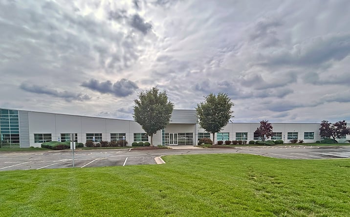 Pictures of Office property located at 1101 Eastport Plaza Drive, Collinsville, IL 62234 for lease - image #1