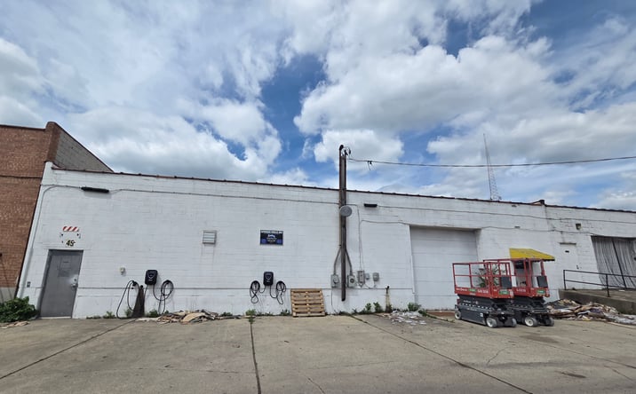 Pictures of Retail, Industrial property located at 645 Addison Road, Addison, IL 60101 for lease - image #1