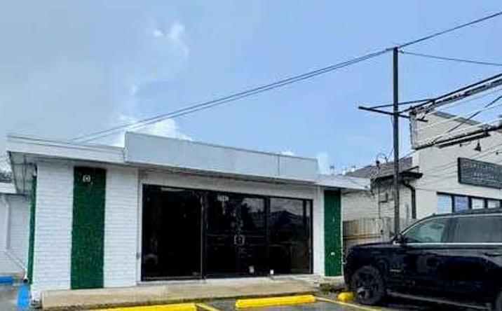 Pictures of Retail, Restaurant property located at 206 W Harrison Ave, New Orleans, LA 70124 for lease - image #1
