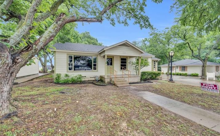 Pictures of Office property located at 214 W Belt Line Road Unit#B, Cedar Hill, TX 75104 for lease - image #1