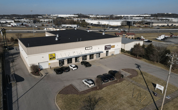 Pictures of Retail, Industrial property located at 131 - 133 Charter Place, La Vergne, TN 37086 for lease - image #1