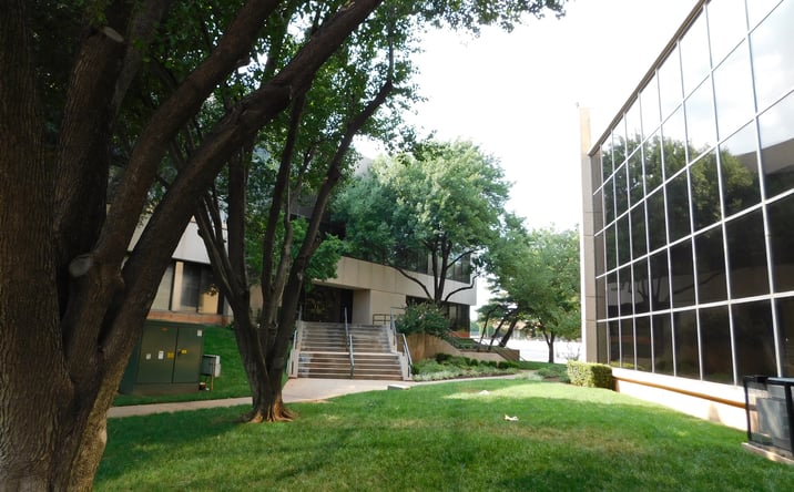 Pictures of Office property located at 6501 N Broadway, Oklahoma City, OK 73116 for lease - image #1