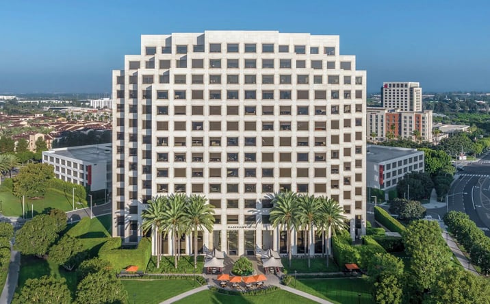 Pictures of Office property located at 300 Spectrum Center Drive, Irvine, CA 92618 for lease - image #1