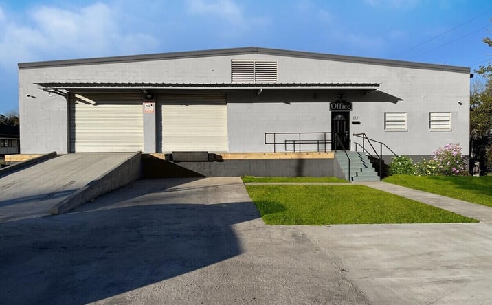Pictures of Industrial, Retail property located at 385 E WASHINGTON Street, Starke, FL 32091 for lease - image #1