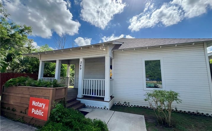 Pictures of Office property located at 249 S Vermont Avenue # C, Mercedes, TX 78570 for lease - image #1