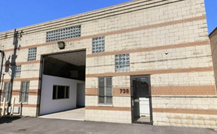 Pictures of Retail, Industrial property located at 738 North Highland Avenue, Aurora, IL 60506 for lease - image #1