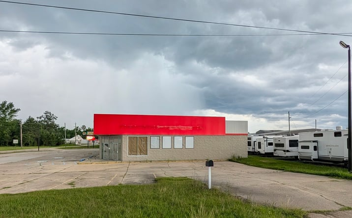 Pictures of Retail, Office property located at 230 Memorial Boulevard, Picayune, MS 39466 for lease - image #1