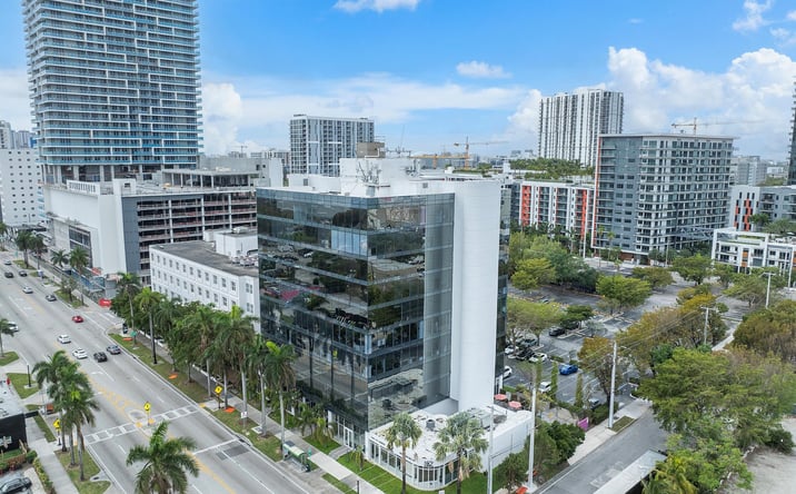 Pictures of Office property located at 3050 Biscayne Blvd, Miami, FL 33137 for lease - image #1