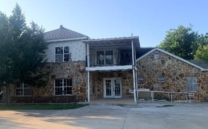 Pictures of Retail, Office property located at 1009 North Tennessee Street, McKinney, TX 75069 for lease - image #1