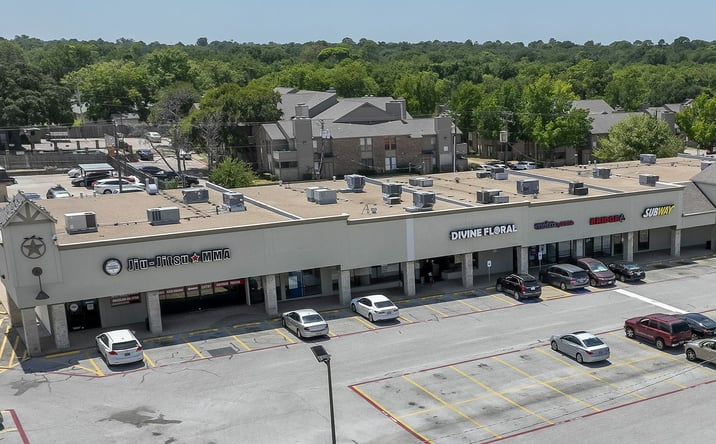 Pictures of Retail property located at 1608-1664 W Randol Mill Rd, Arlington, TX 76012 for lease - image #1