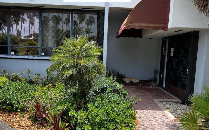 Pictures of Office, Retail, Special Purpose property located at 2888 E Oakland Park Boulevard # 101, Fort Lauderdale, FL 33306 for lease - image #1