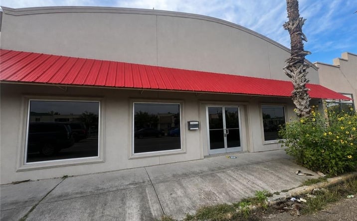 Pictures of Retail, Industrial property located at 618 W Van Buren Avenue, Harlingen, TX 78550 for lease - image #1