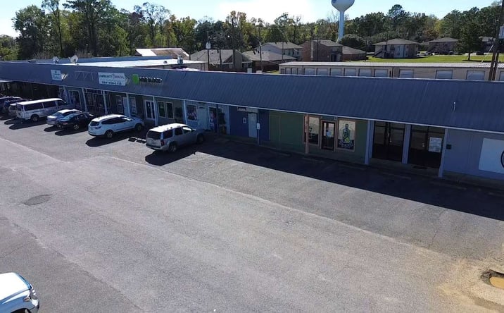 Pictures of Retail, Restaurant property located at 7189 US-61, Saint Francisville, LA 70775 for lease - image #1