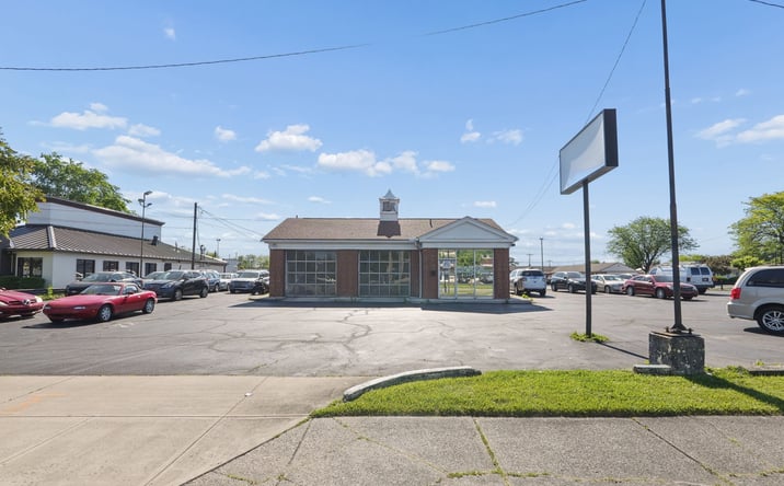 Pictures of Retail property located at 253 S. Sandusky Street, Delaware, OH 43015 for lease - image #1