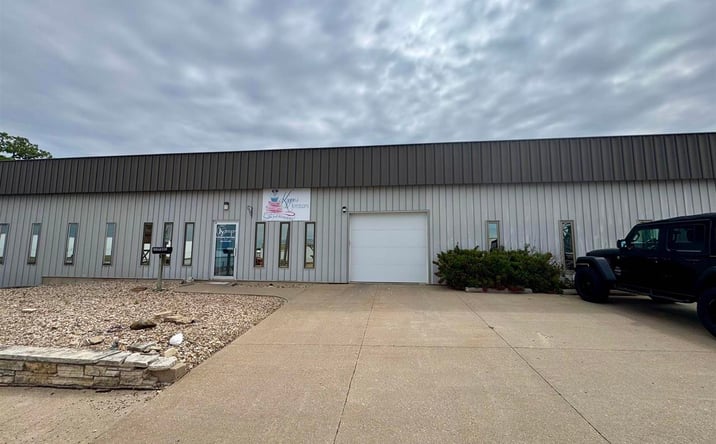 Pictures of Retail, Office, Industrial property located at 109 Adams Street Southeast, Cascade, IA 52033 for lease - image #1