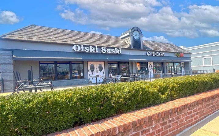 Pictures of Retail, Restaurant property located at 701 - 747 N New Ballas Rd, Creve Coeur, MO 63141 for lease - image #1