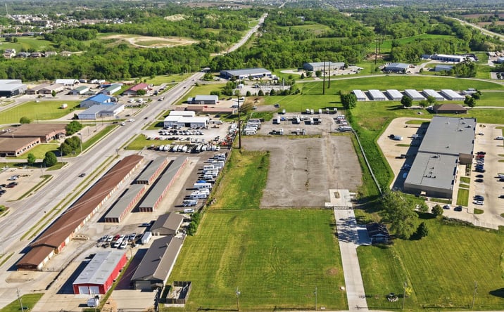 Pictures of Industrial property located at 5614 NE 12th Ave, Pleasant Hill, IA 50327 for lease - image #1