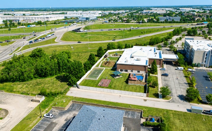 Pictures of Retail property located at 724 N CTR BLVD, ROMEOVILLE, IL 60446-1171 for lease - image #1