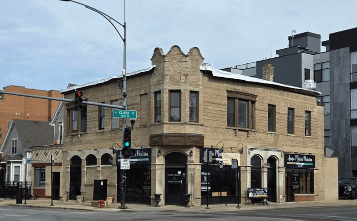 Pictures of Restaurant property located at 4400 North Clark Street, Chicago, IL 60640 for lease - image #1