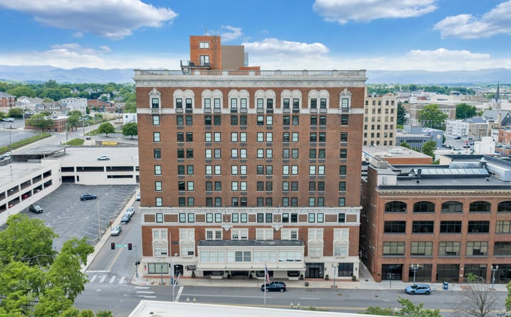 Pictures of Office, Restaurant property located at 611 S. Jefferson Street, Roanoke, VA 24011 for lease - image #1